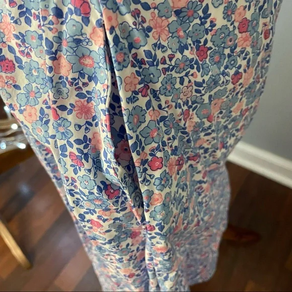 Kacey Hughes blue floral dress - Picture 10 of 12